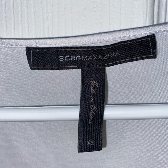 BCBG MaxAzria White silk asymmetrical tank/blouse - Picture 3 of 3